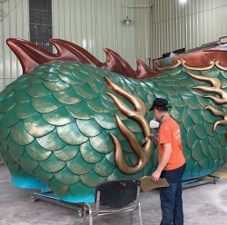 giant fiberglass sculptures