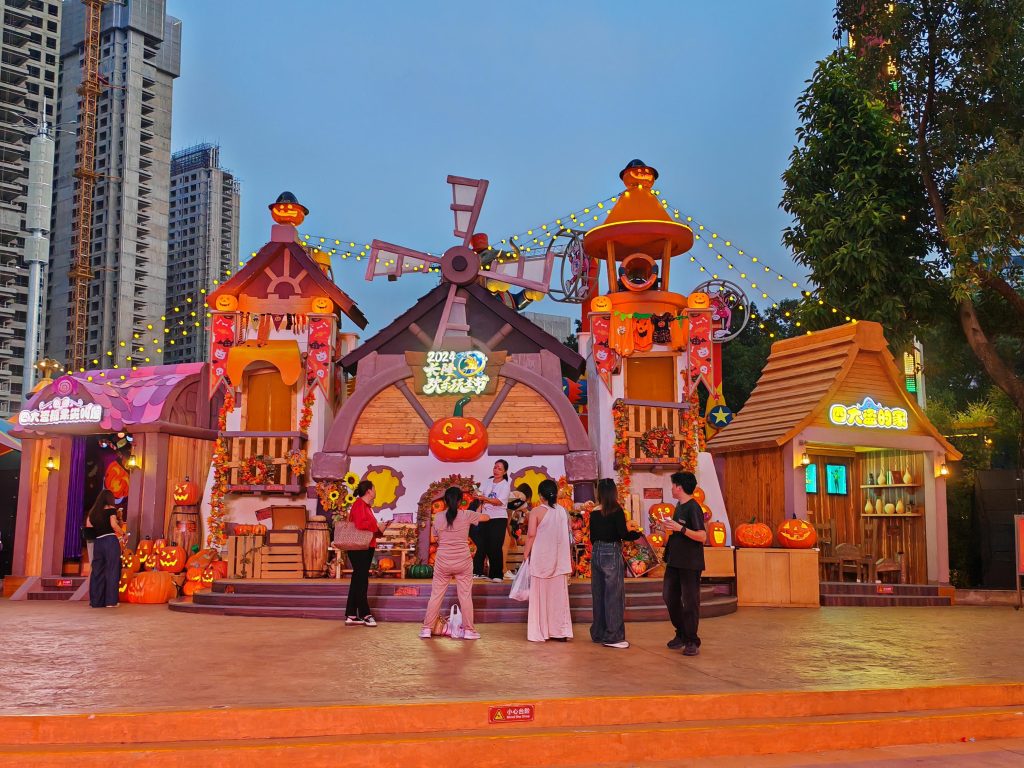 premium fiberglass sculptures