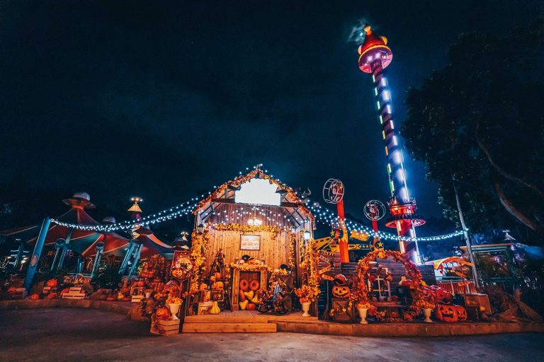 premium fiberglass sculptures