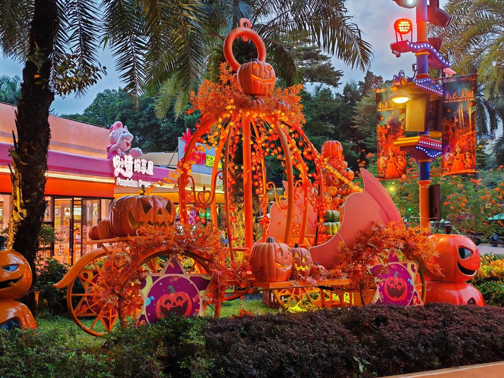 premium fiberglass sculptures