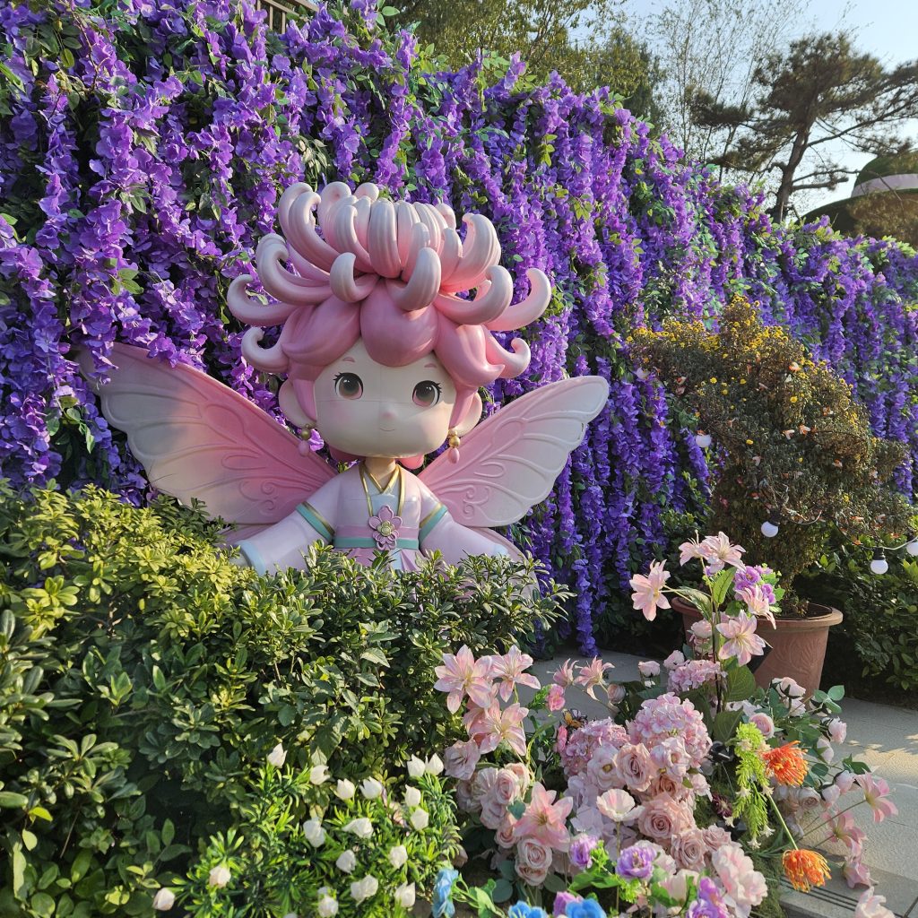 outdoor fiberglass sculptures life size decorative statues (5)