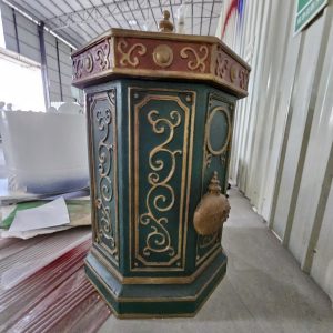 tolili fiberglass display statue brand promotion