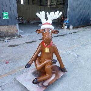 Tolili Fiberglass Reindeer Sculpture for Outdoors