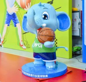 handmade fiberglass wildlife sculpture for outdoor display