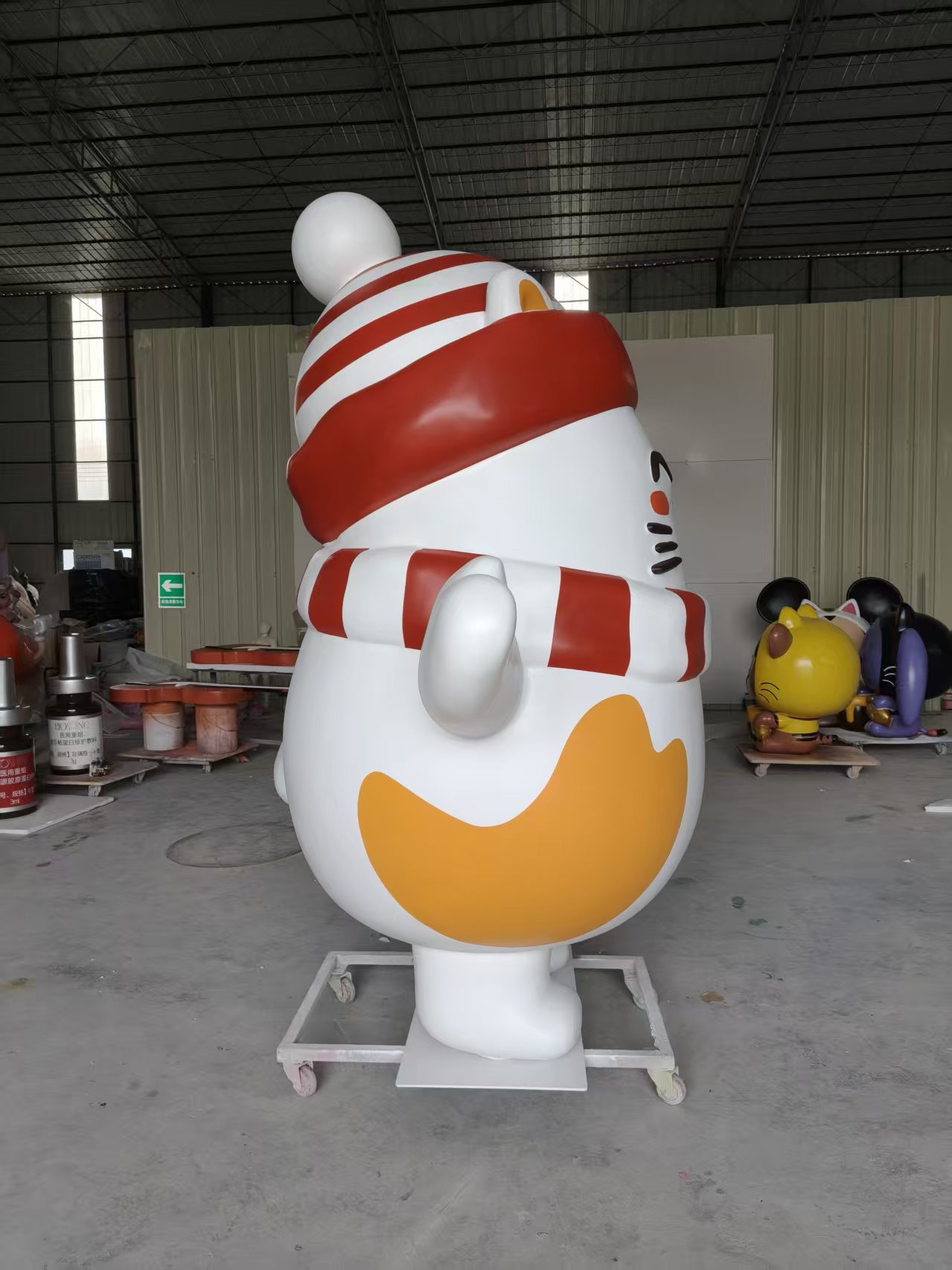 fiberglass cartoon mascot statue theme park
