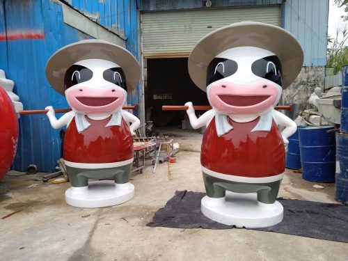 retail window mascot fiberglass sculpture store display