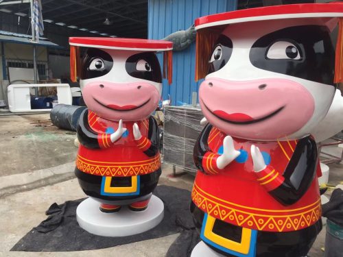 theme park entrance mascot fiberglass sculpture
