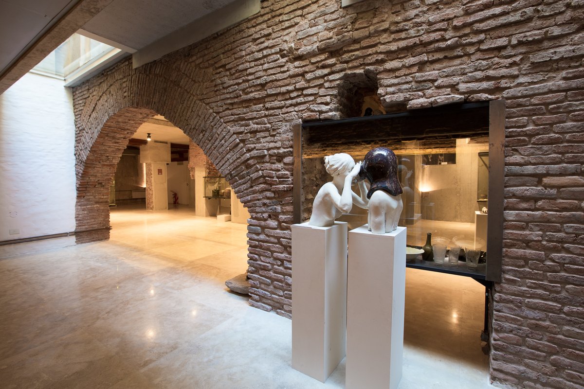 Cassa Lepage Art Hotel Buenos Aires Fiberglass Sculpture