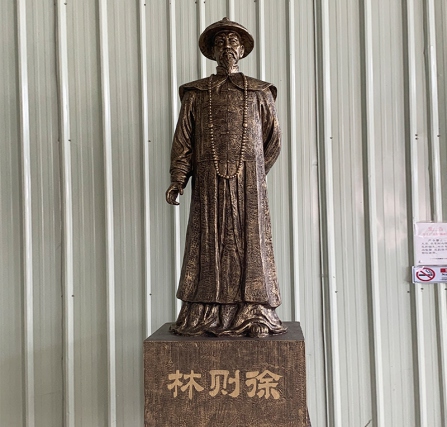 school mascot fiberglass sculpture campus