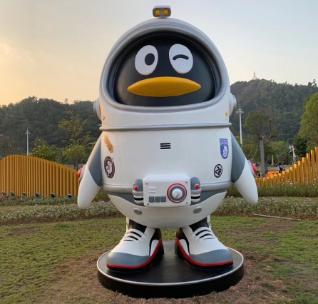 large scale mascot fiberglass sculpture for events