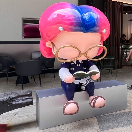 outdoor branding mascot fiberglass sculpture
