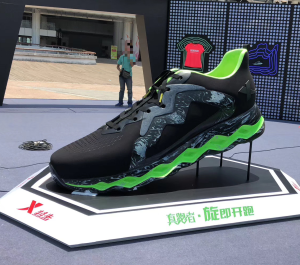 custom-advertising-displays-fiberglass-sculptures-for-branding