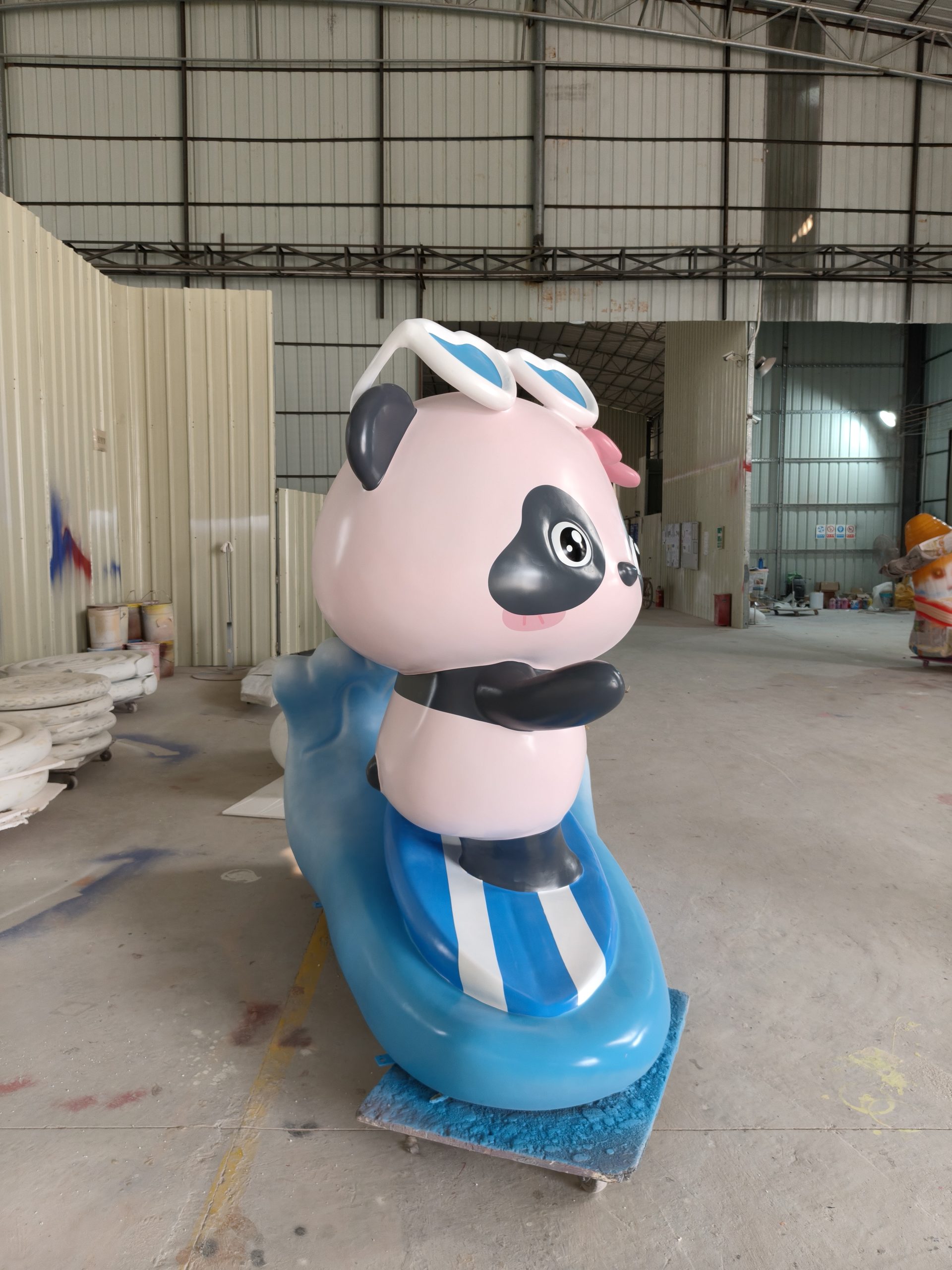 tolili mascot fiberglass statue kids park