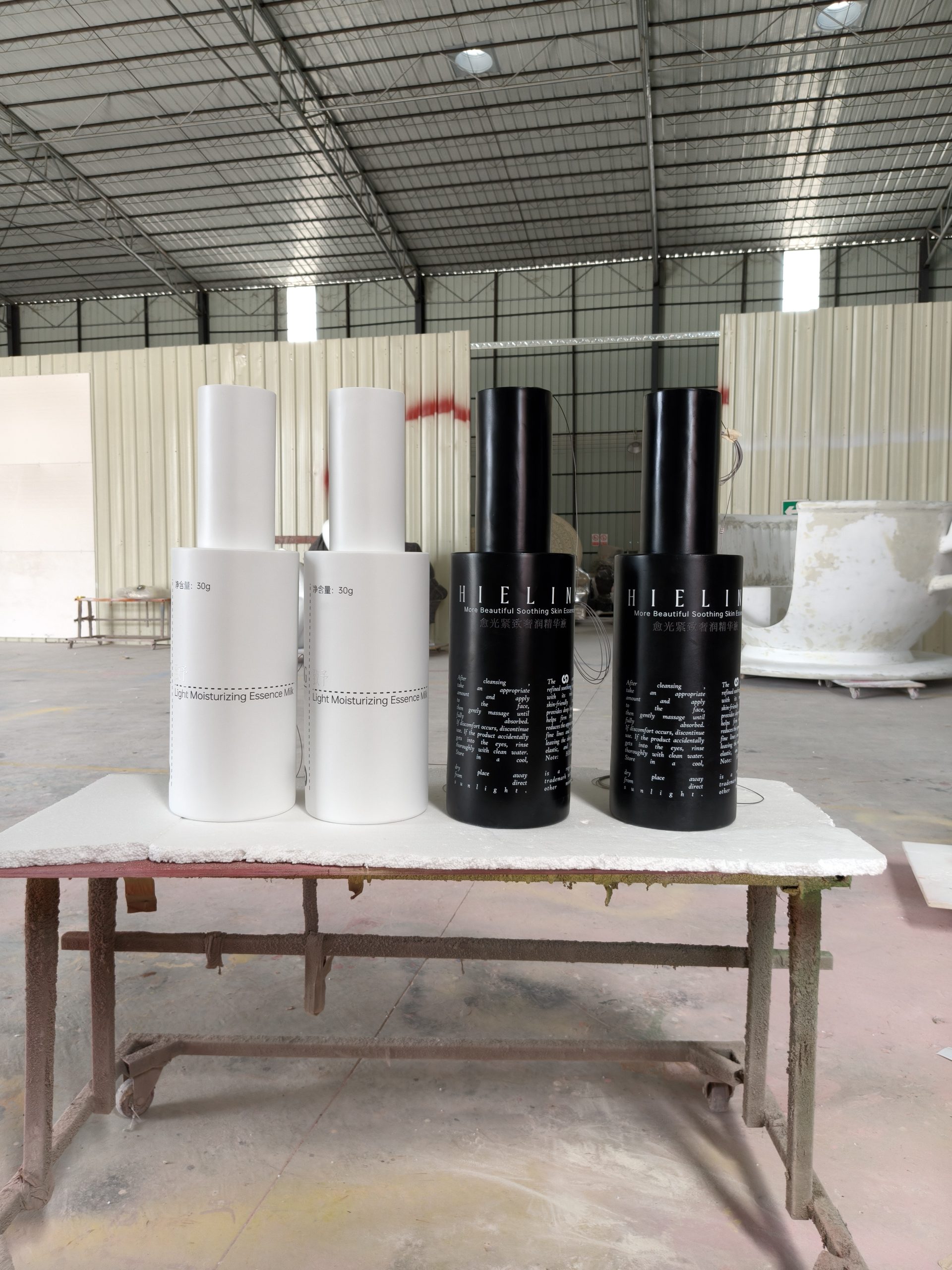 shopping mall campaign custom advertising displays fiberglass sculpture