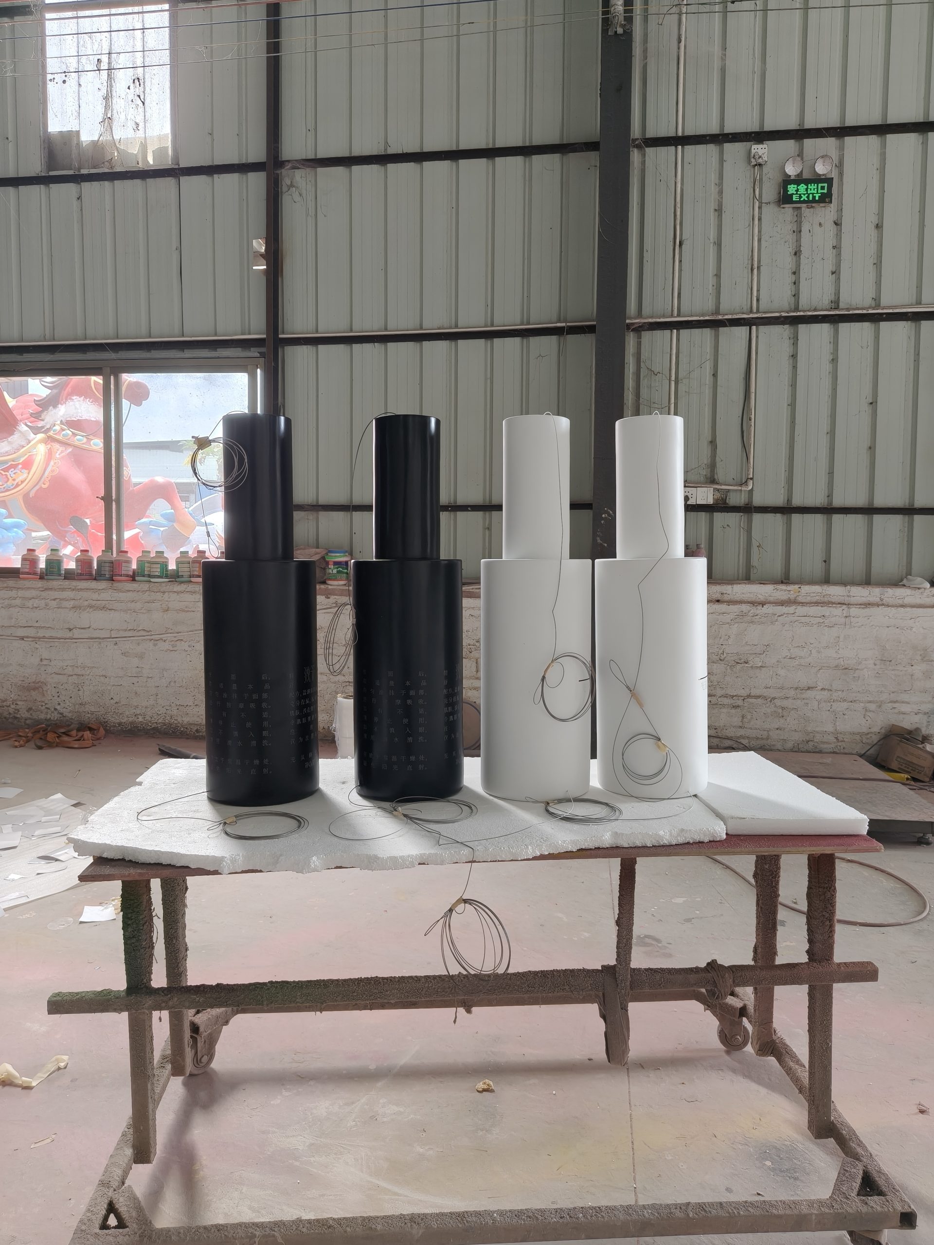 tolili fiberglass sculpture shopping mall display