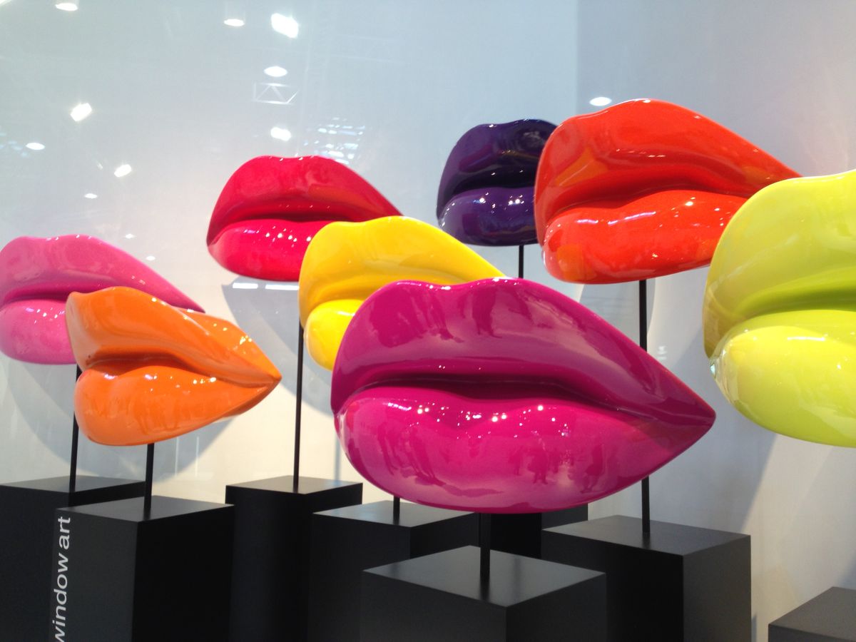 Custom Lip Fiberglass Sculpture for beauty salon display